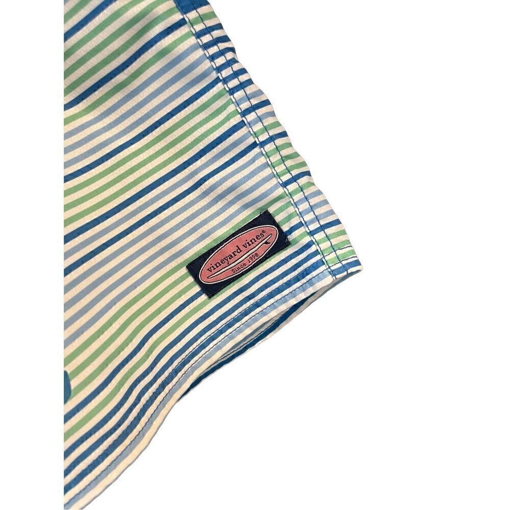 Vineyard Vines board shorts - Picture 4 of 7